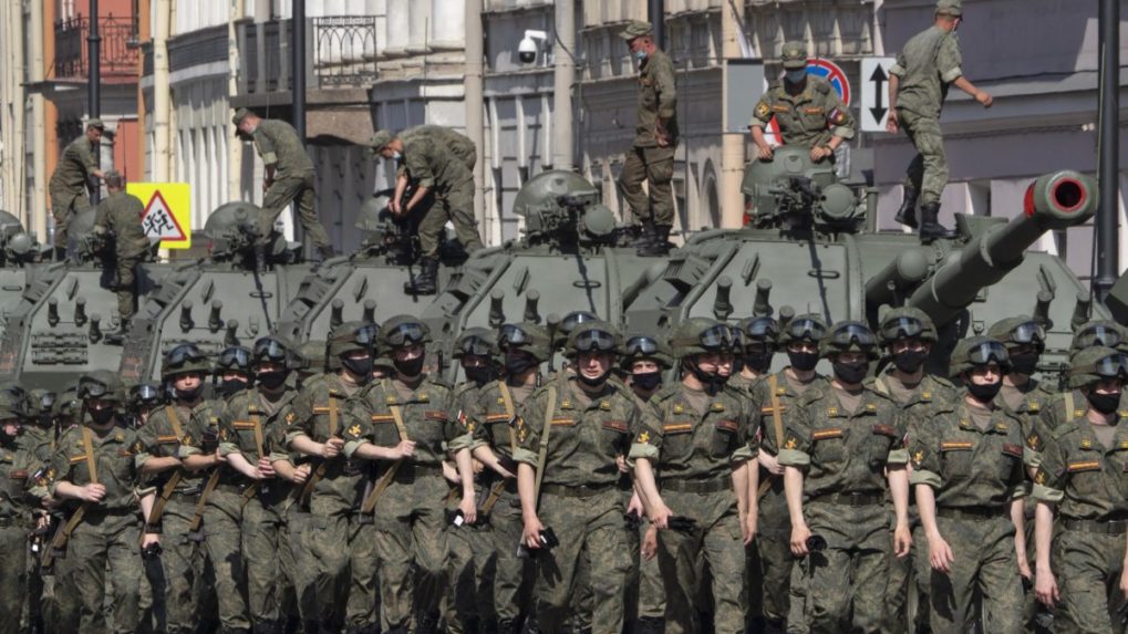Rusi majú povolávať na Ukrajinu vojakov z odštiepeneckých regiónov v Gruzínsku