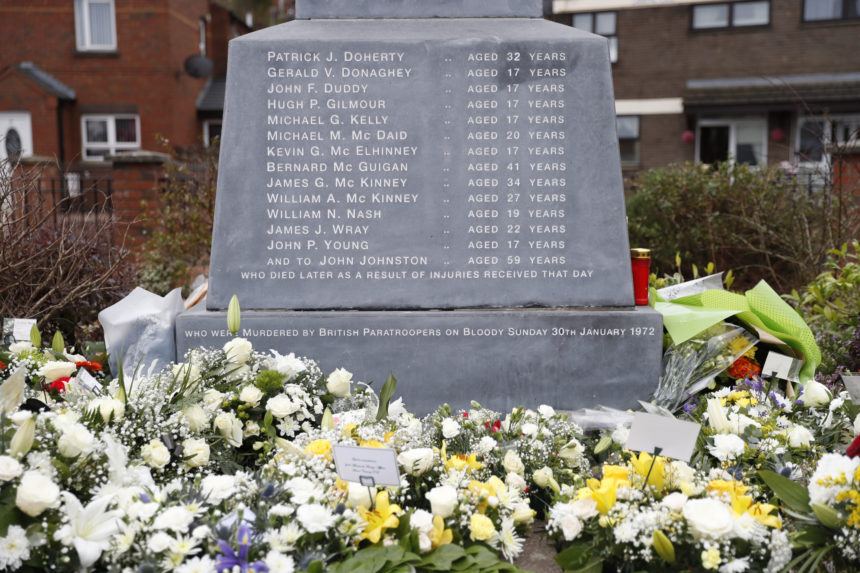 Krvavá nedeľa si vyžiadala 14 obetí. V Severnom Írsku si pripomínajú masaker neozbrojených ľudí