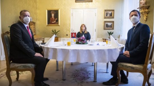 Prezidentka Zuzana Čaputová s Eduardom Hegerom a Borisom Kollárom.