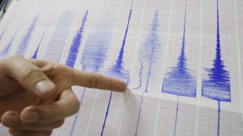 Zemetrasenie s magnitúdou 7,7 zaznamenali pri Novej Kaledónii, úrady varujú pred cunami