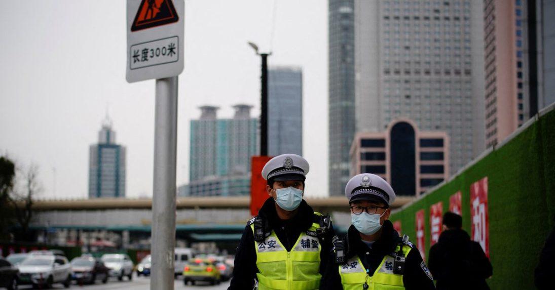 Šanghaj zmiernil karanténu, domovy môžu opustiť ďalšie štyri milióny ľudí