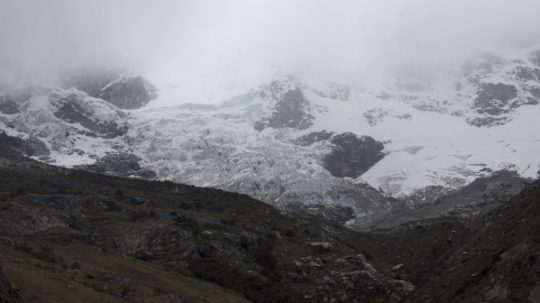Na snímke ľadovec na hore Huascarán.