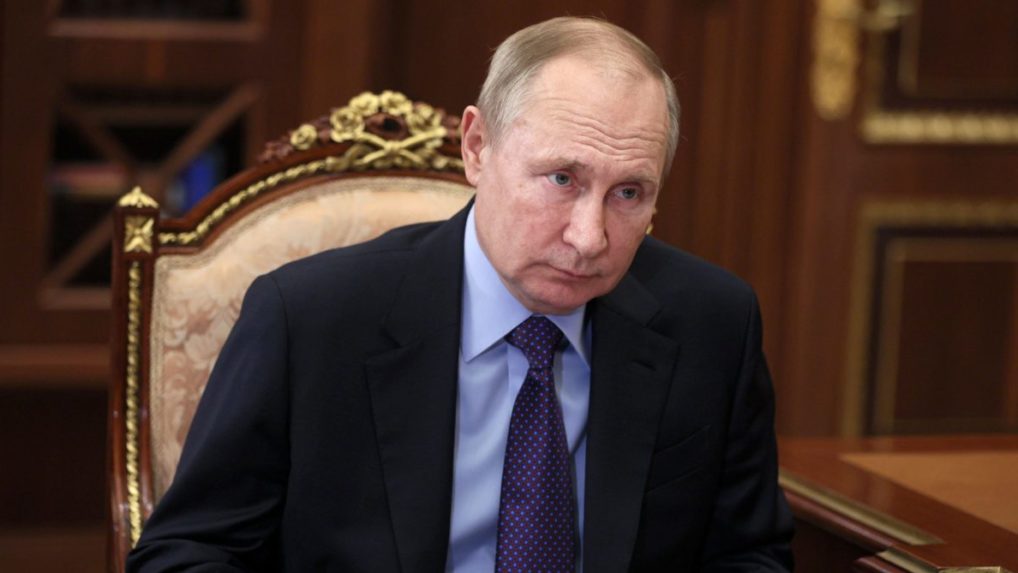Putin varoval pred prudkým nárastom prípadov koronavírusu v krajine