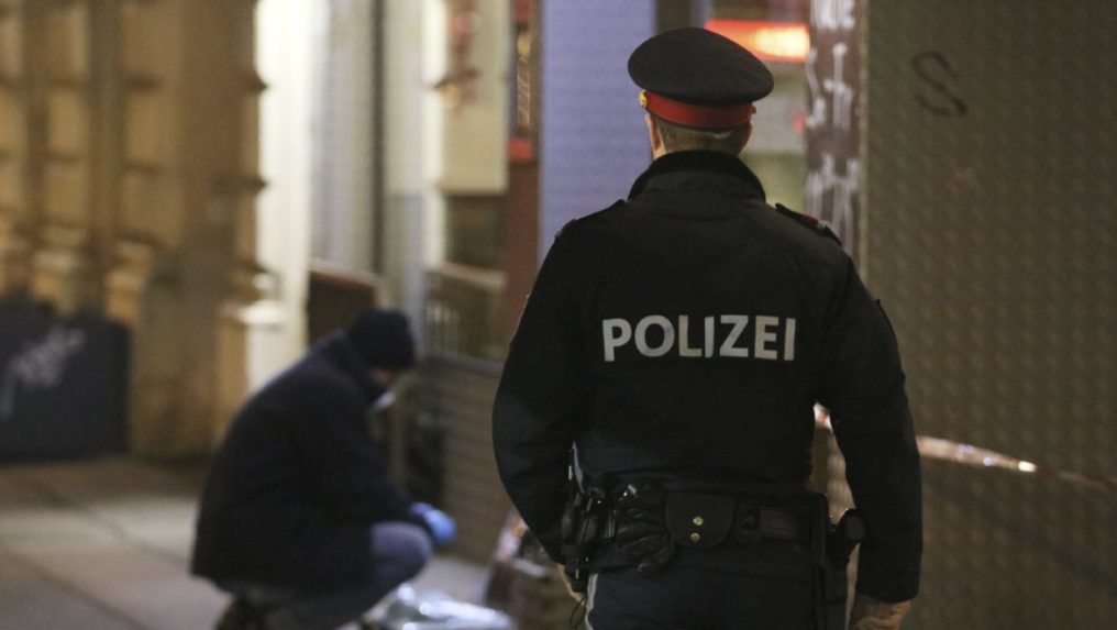 Neznámy útočník pobodal ženu na ulici v rakúskom Klagenfurte