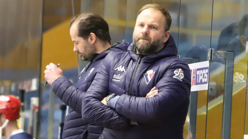 Robert Döme už nie je trénerom hokejistov Slovana, nahradí ho Podkonický