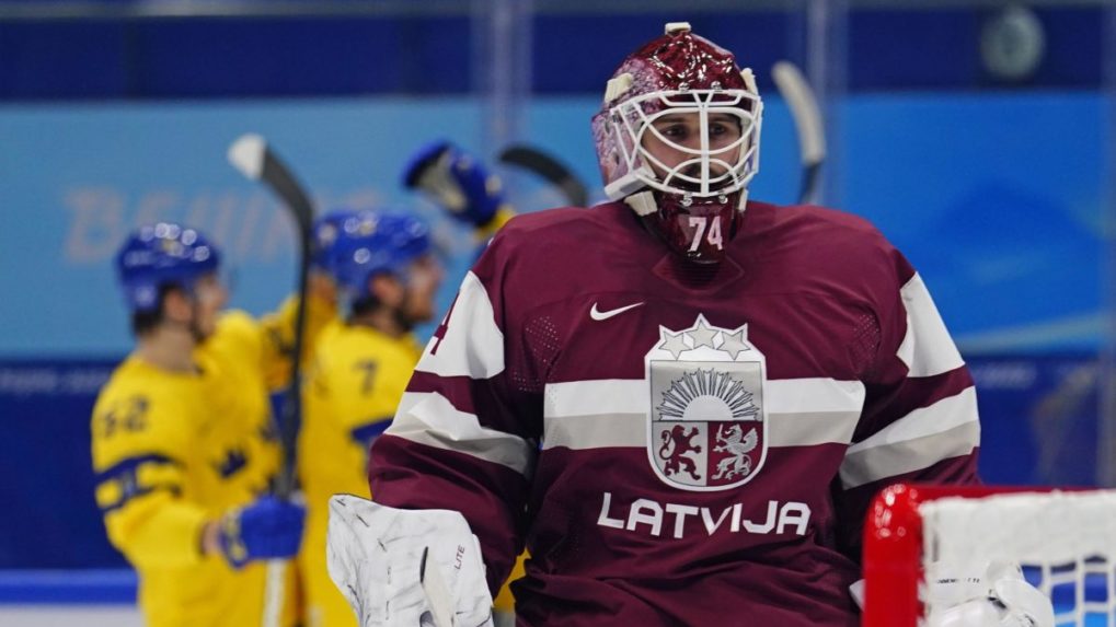 ZOH 2022: Hokejisti Švédska na úvod „slovenskej“ C-skupiny zdolali Lotyšov 3:2