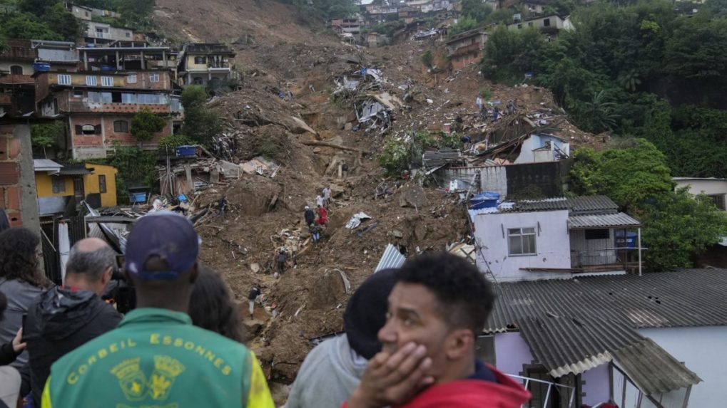 Záplavy a zosuvy pôdy v Brazílii si vyžiadali viac ako 150 životov