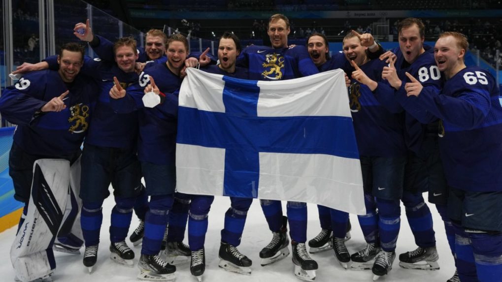 ZOH 2022: Fíni zdolali Rusov 2:1 a získali historické hokejové zlato