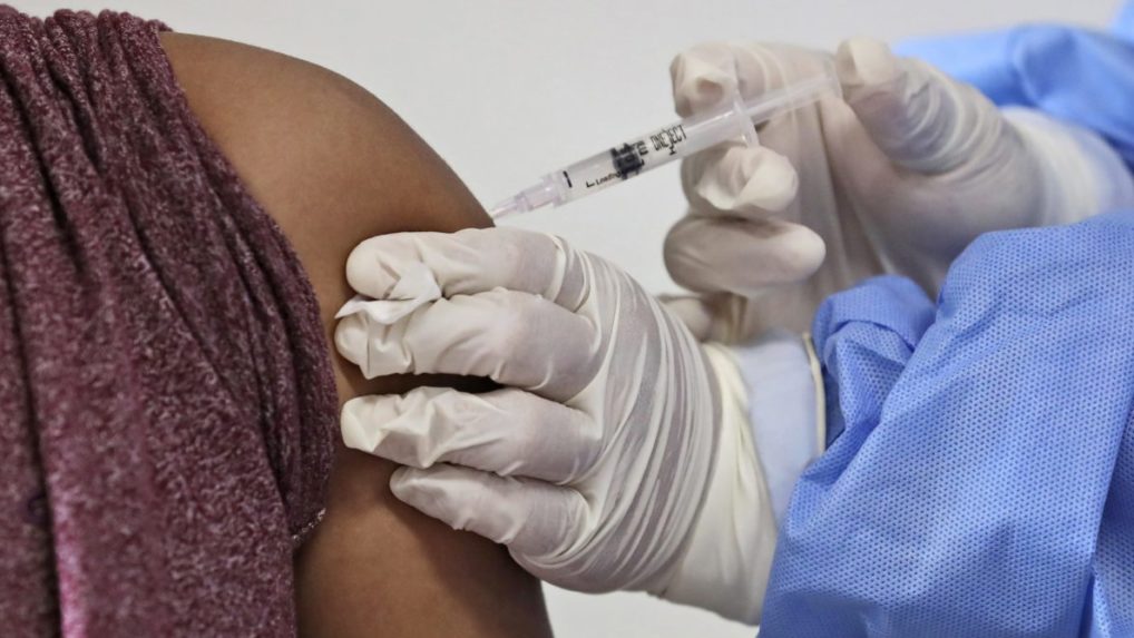 Indonézia začala na ľuďoch klinicky testovať svoju vlastnú vakcínu proti covidu