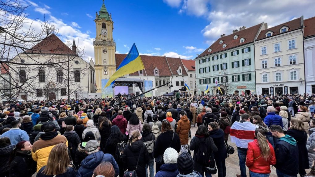 Na bratislavskom koncerte pre Ukrajinu vyjadrili podporu krajine tisíce ľudí