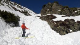 meranie výšky spadnutej lavíny