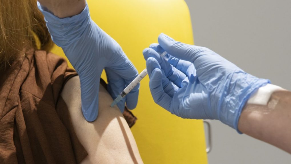 NCZI spustilo registráciu na očkovanie štvrtou dávkou pre ľudí so zníženou imunitou