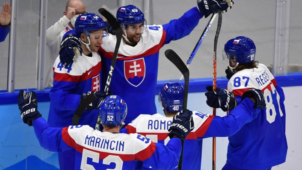 ZOH 2022: Slovenskí hokejisti vyhrali 4:0 nad Švédskom a vybojovali bronz