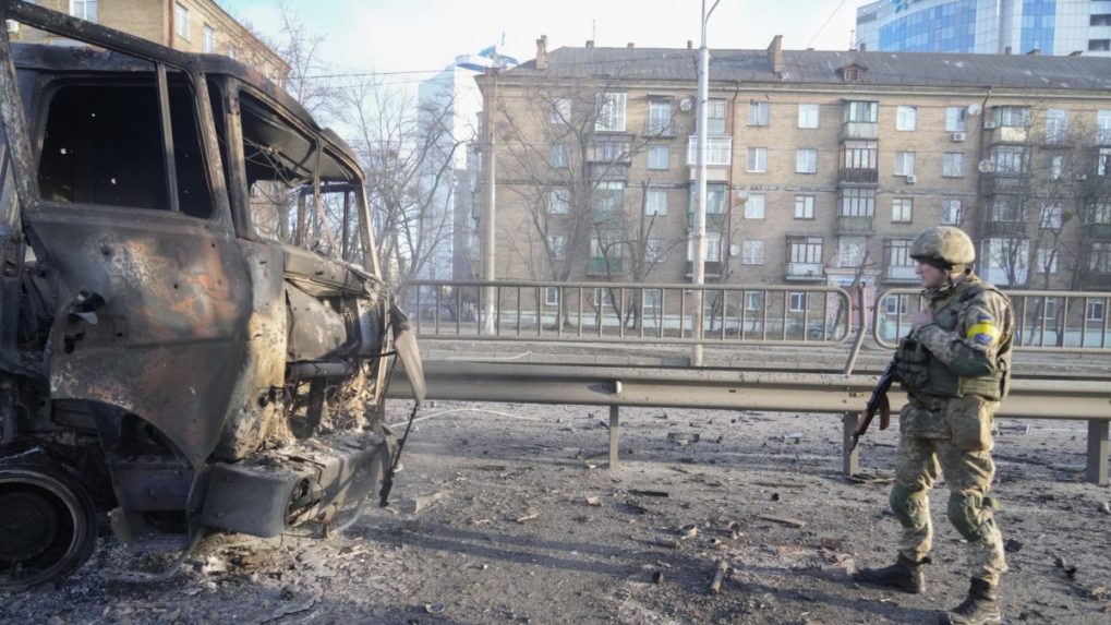 Pokračujúci vojenský konflikt na Ukrajine sledujeme online aj v nedeľu