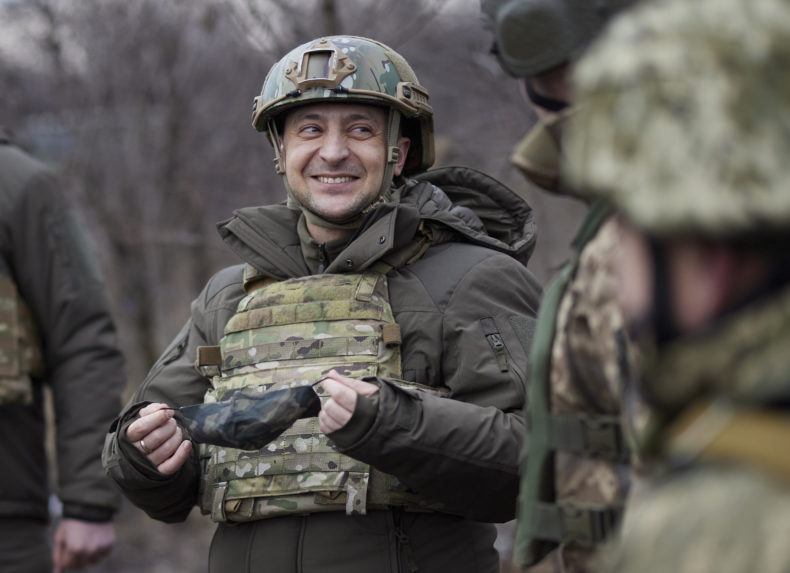 Ukrajinský prezident Volodymyr Zelenskyj na fronte