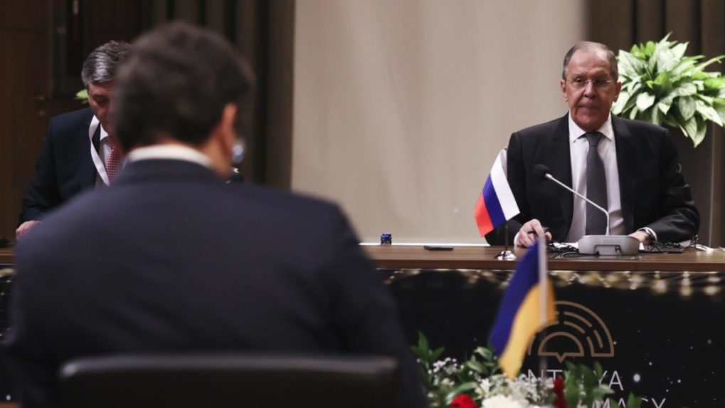 Lavrov a Kuleba na rokovaní nedosiahli v otázke prímeria žiadny pokrok