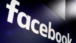 Na snímke logo sociálnej siete facebook.