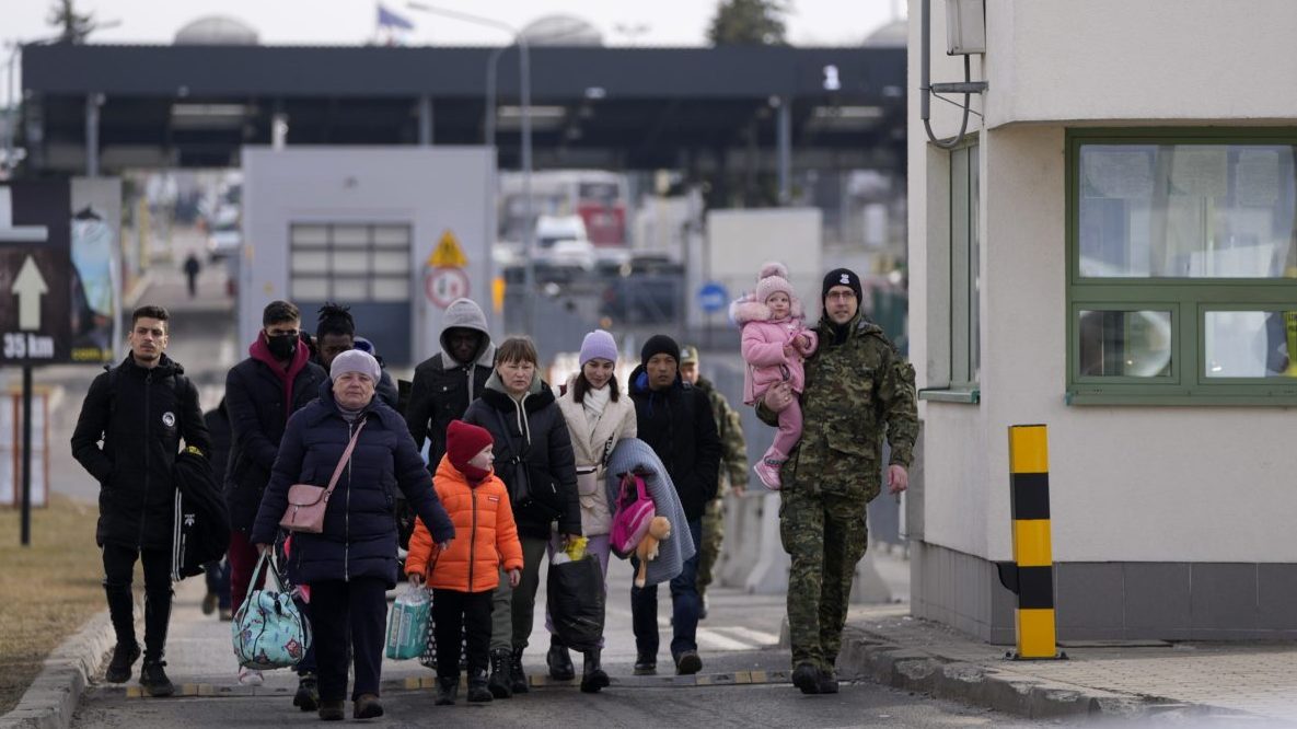 Z Ukrajiny Utieklo Už Viac Ako 660 000 ľudí Správy Rtvs 2819