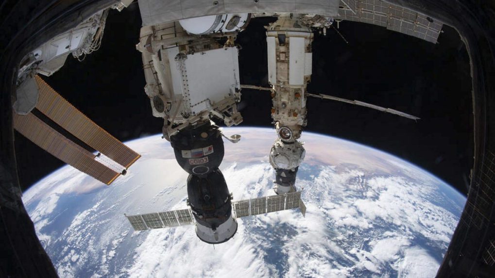 Sankcie proti Rusku môžu spôsobiť zrútenie ISS, tvrdí ruská kozmická agentúra