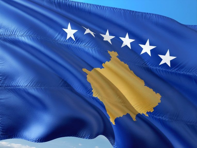 Kosovský parlament vyzval vládu, aby požiadala o členstvo v NATO aj EÚ
