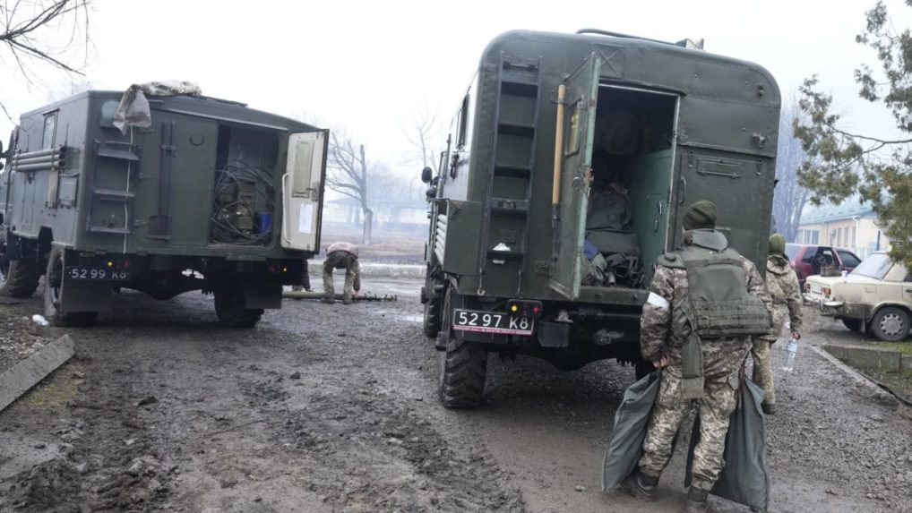 Rusko na Ukrajine zastaví paľbu a umožní odchod z Mariupola, uviedla Moskva