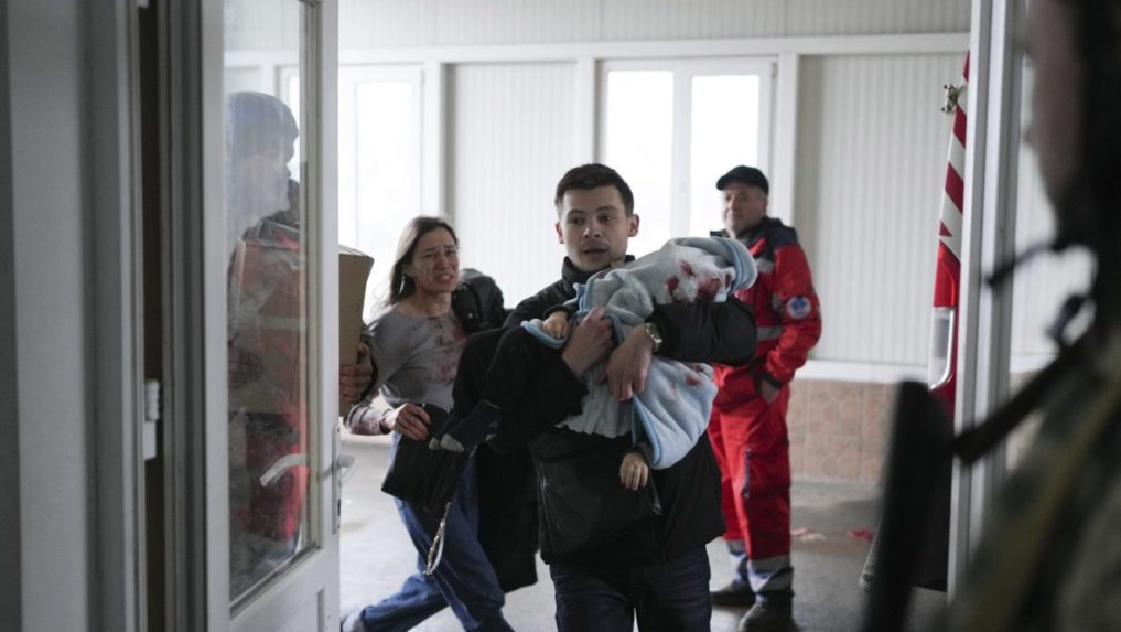 Druhý pokus evakuovať Mariupol zlyhal, Rusko údajne stále útočí