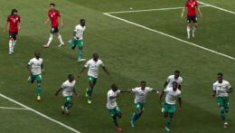 Futbalisti Senegalu sa tešia po góle do siete Egypta.