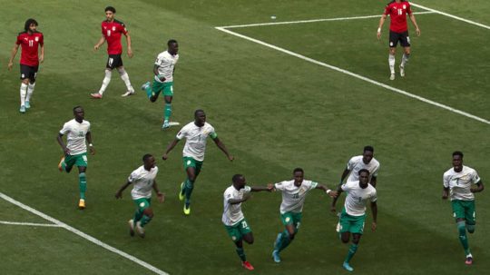 Futbalisti Senegalu sa tešia po góle do siete Egypta.