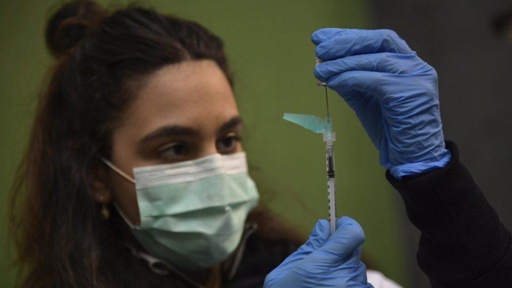 EMA začala s hodnotením vakcíny proti covidu od španielskej firmy Hipra