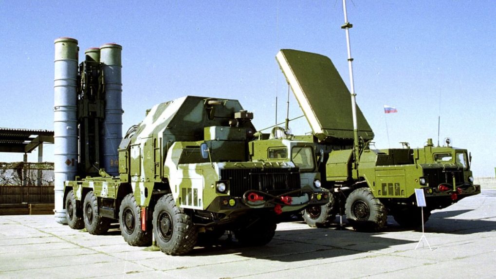 Moskva varovala, že západné transporty zbraní na Ukrajine považuje za vojenské ciele
