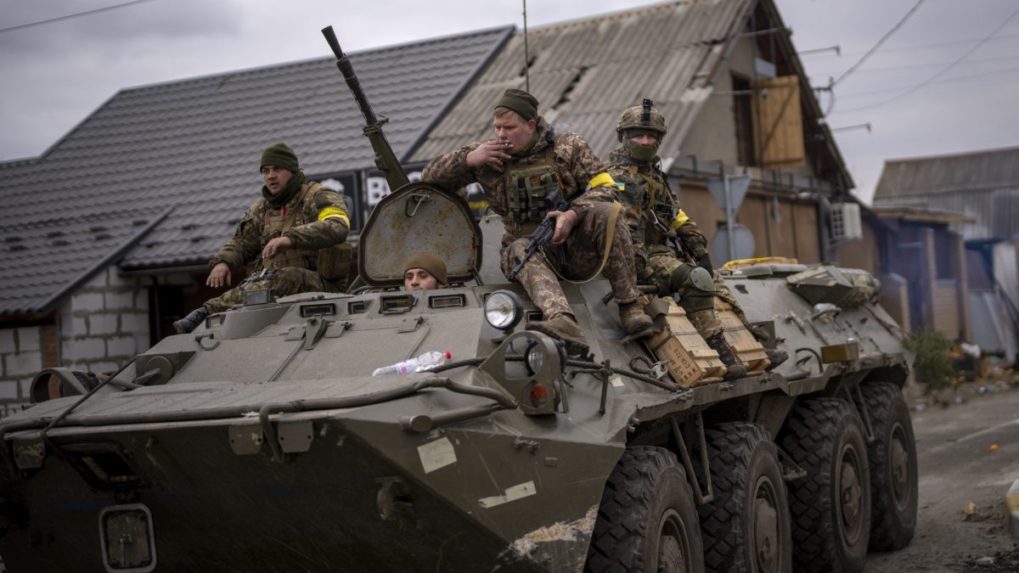 Za konflikt na Ukrajine môže Rusko, myslí si 57 percent Slovákov