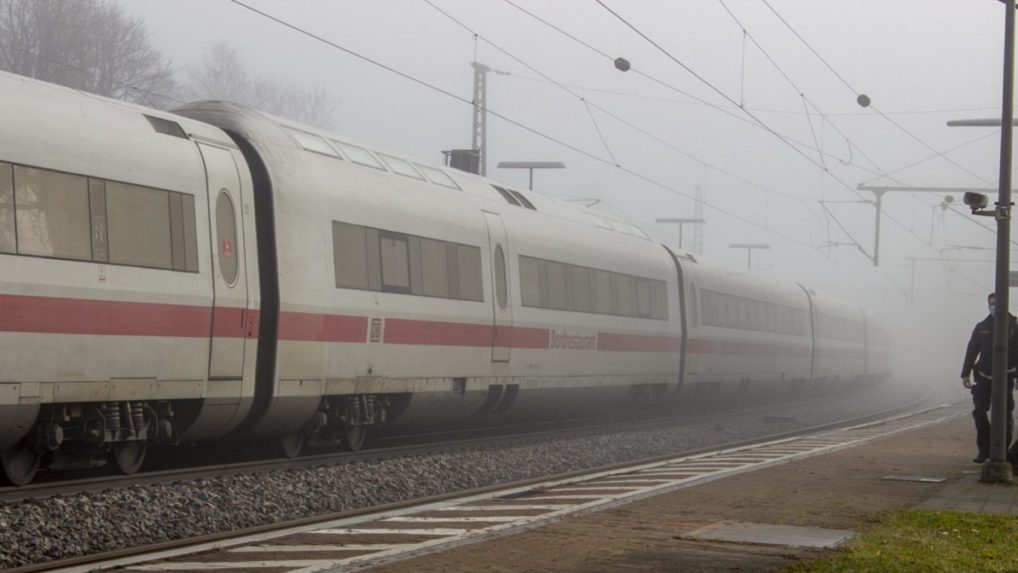Útok nožom vo vlaku vyšetrujú Nemci ako možný terorizmus