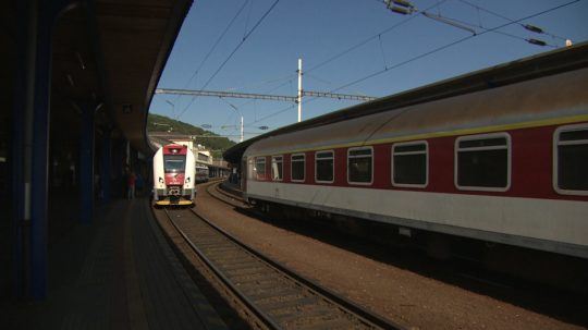 Vlaky na bratislavskej hlavnej stanici.