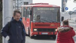 Na snímke autobus Karosa v Bratislave počas rozlúčkovej jazdy.