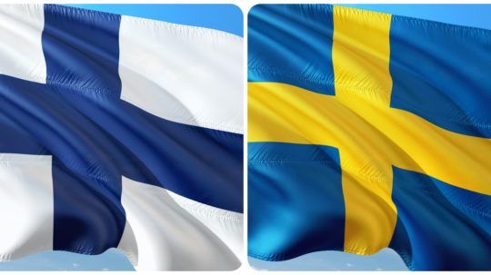 fínska a švédska vlajka