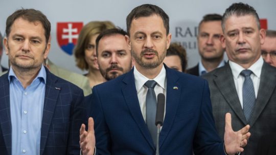 Tlačová konferencia predstaviteľov OĽANO k odvolávaniu ministra vnútra Romana Mikulca.