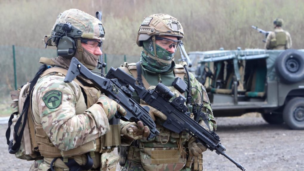 Českí vojaci NATO už trénujú na Slovensku
