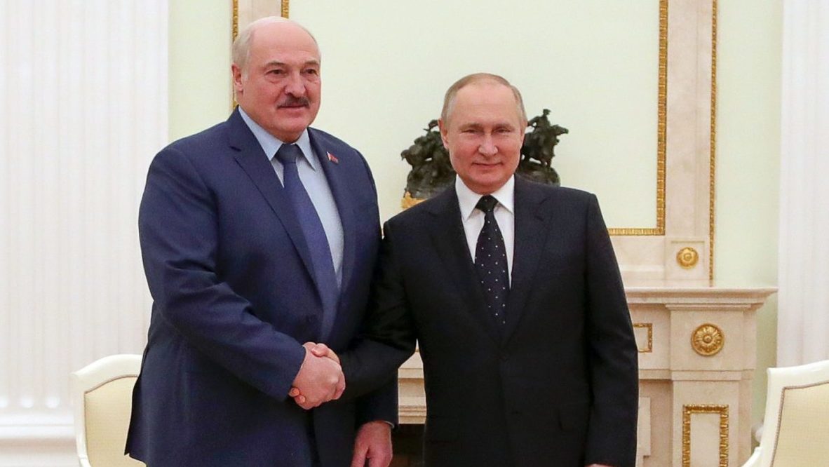 Łukaszenka i Putin: Polska faworyzuje zachodnią Ukrainę