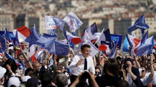 Francúzsky prezident na predvolebnom mítingu v Marseille.
