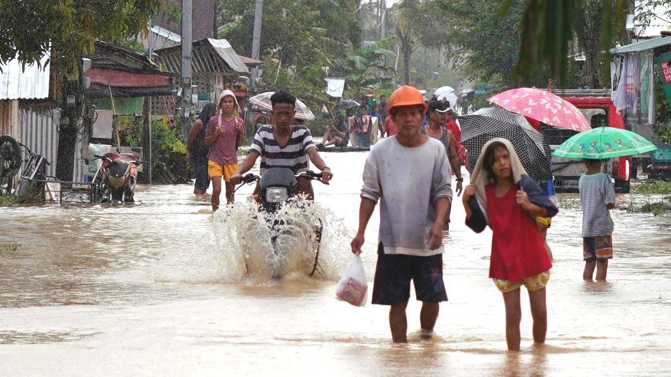 Búrka Megi si na Filipínach vyžiadala už 28 životov