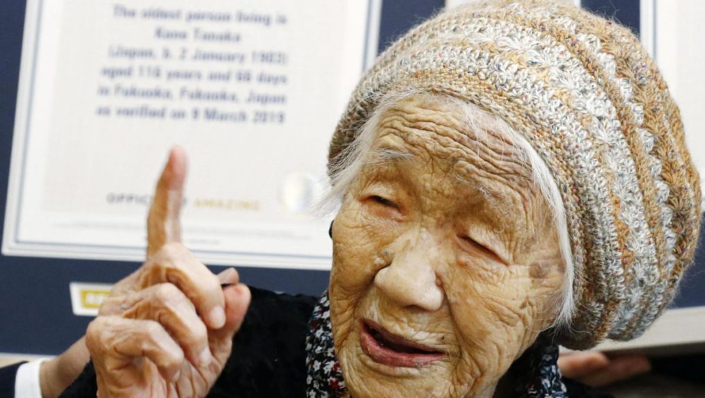Zomrela najstaršia osoba na svete. Japonka sa dožila 119 rokov