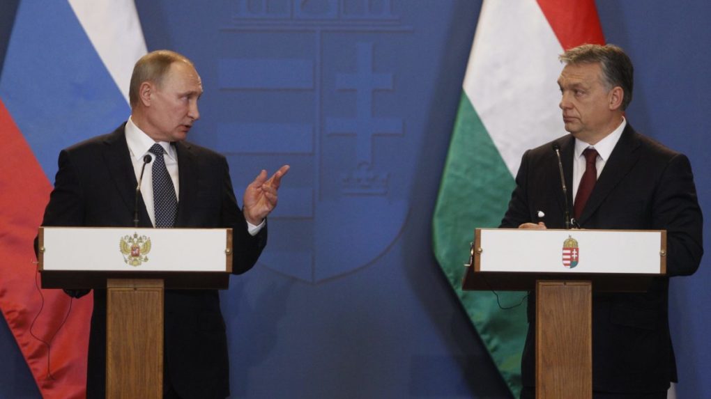 Orbán chce mierové rokovania v Budapešti. Pozval Putina
