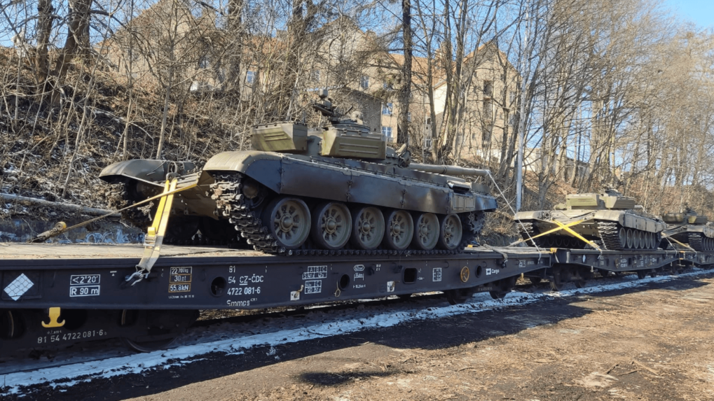 Česko malo poslať na Ukrajinu tanky a bojové vozidlá