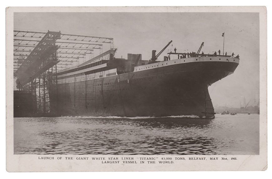 Výstavba Titanicu na pohľadnici z 31. mája 1911.