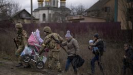 Utekajúci ukrajinskí civilisti
