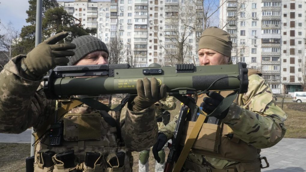 Nemecko dodá Ukrajine zbrane, Kanada pošle ťažké delostrelectvo