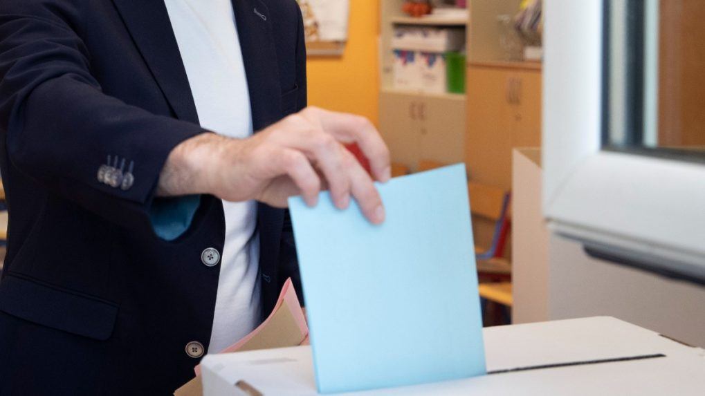 V jesenných spojených voľbách sa chystá voliť takmer 67 % Slovákov