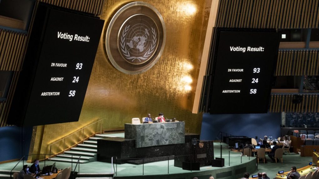Rusku pozastavili členstvo v Rade OSN pre ľudské práva