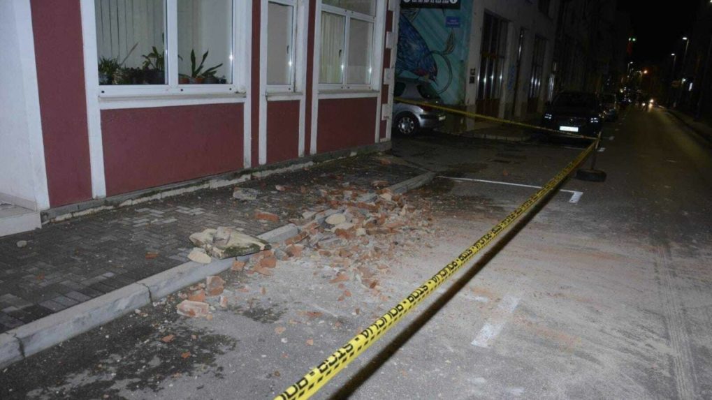 Bosnu a Hercegovinu zasiahlo silné zemetrasenie. Úrady hlásia jednu obeť