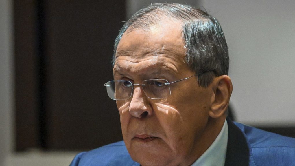 Lavrov na návštevu Srbska v pondelok nepríde, pre zákaz preletu sa tam nevie dostať